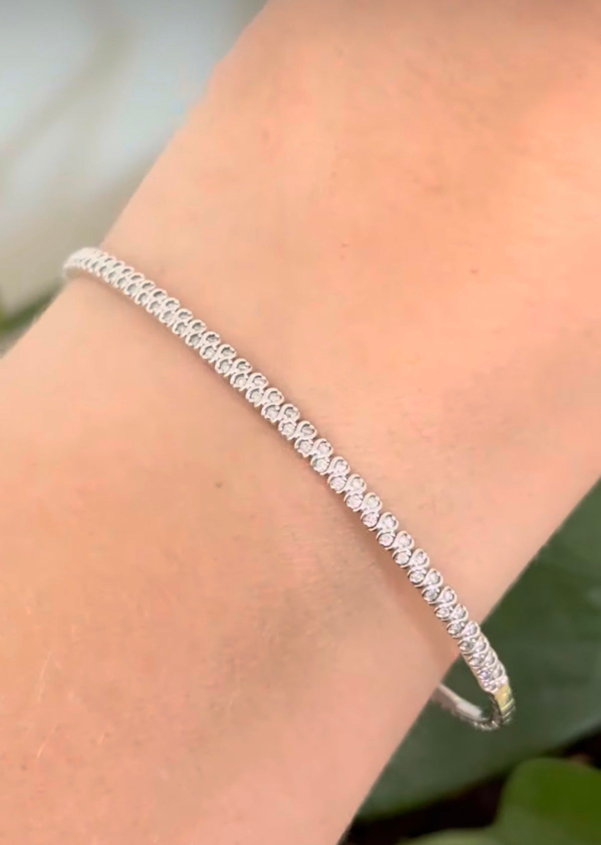 White gold 0.37ct natural diamond flex bracelet