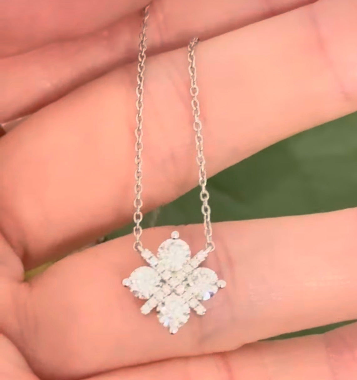 White gold 1.12ct lab diamond necklace