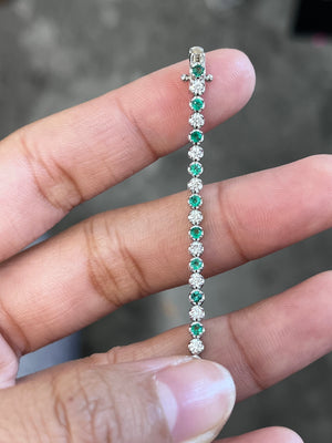 14k 1 ctw Diamonds and 0.85 ctw Emerald 7 Inches Tennis Bracelet