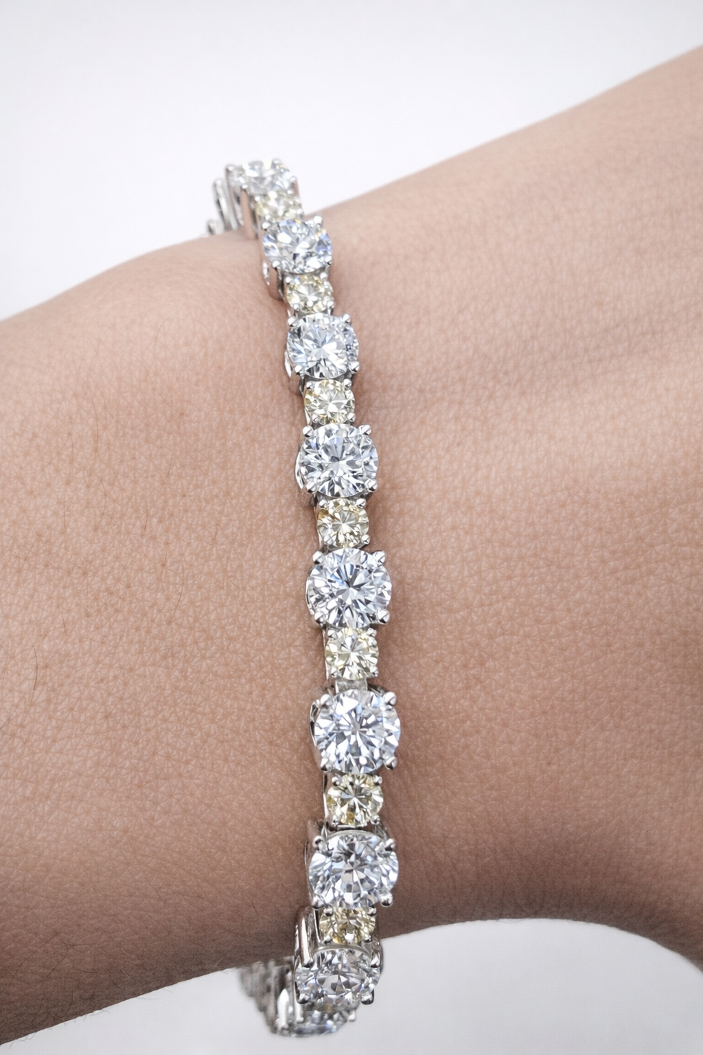 9.24ct Yellow & White Round Lab Diamond 6.75" Bracelet