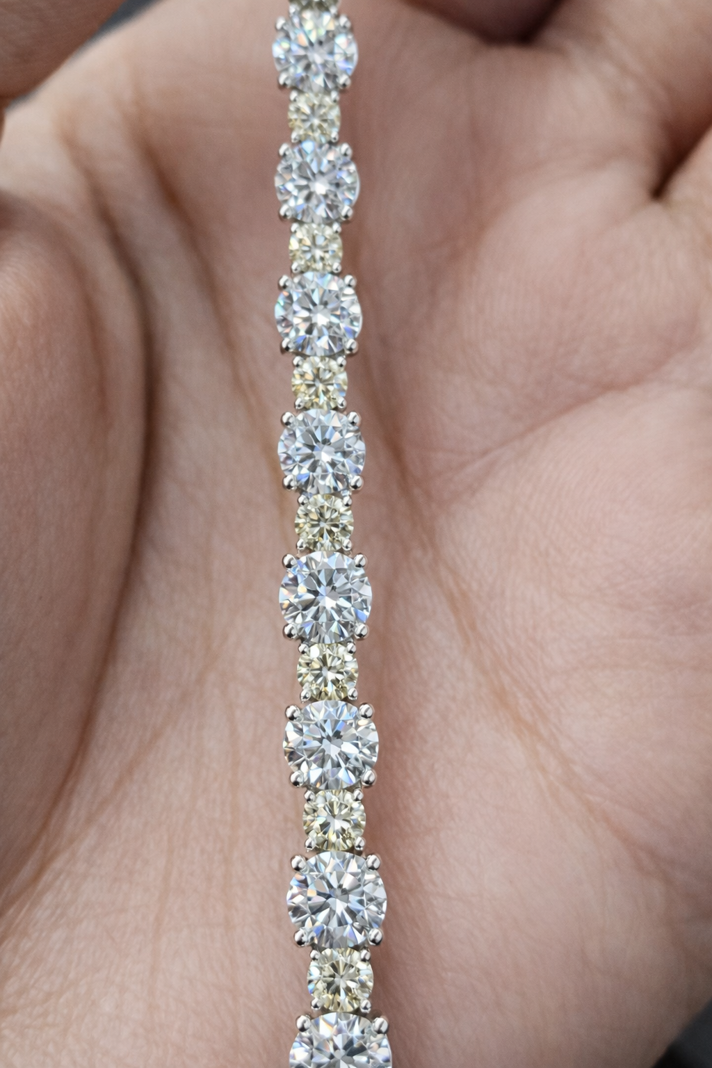 9.24ct Yellow & White Round Lab Diamond 6.75" Bracelet