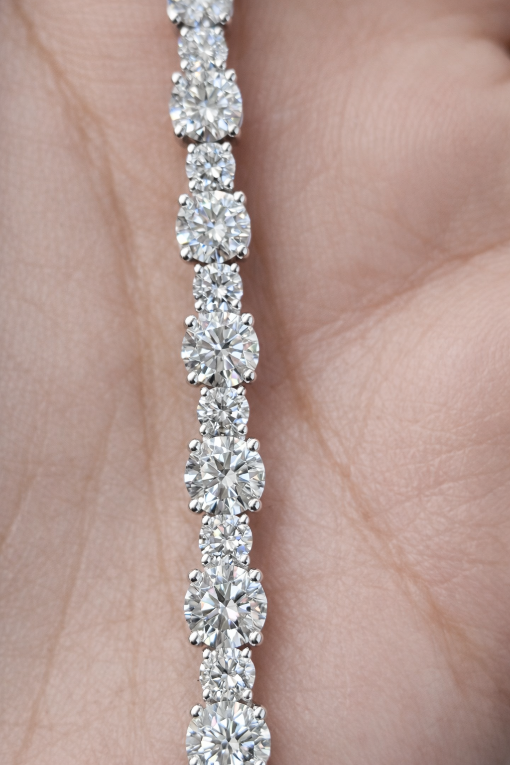 9.14ct White Gold 6.75" Lab Diamond Tennis Bracelet