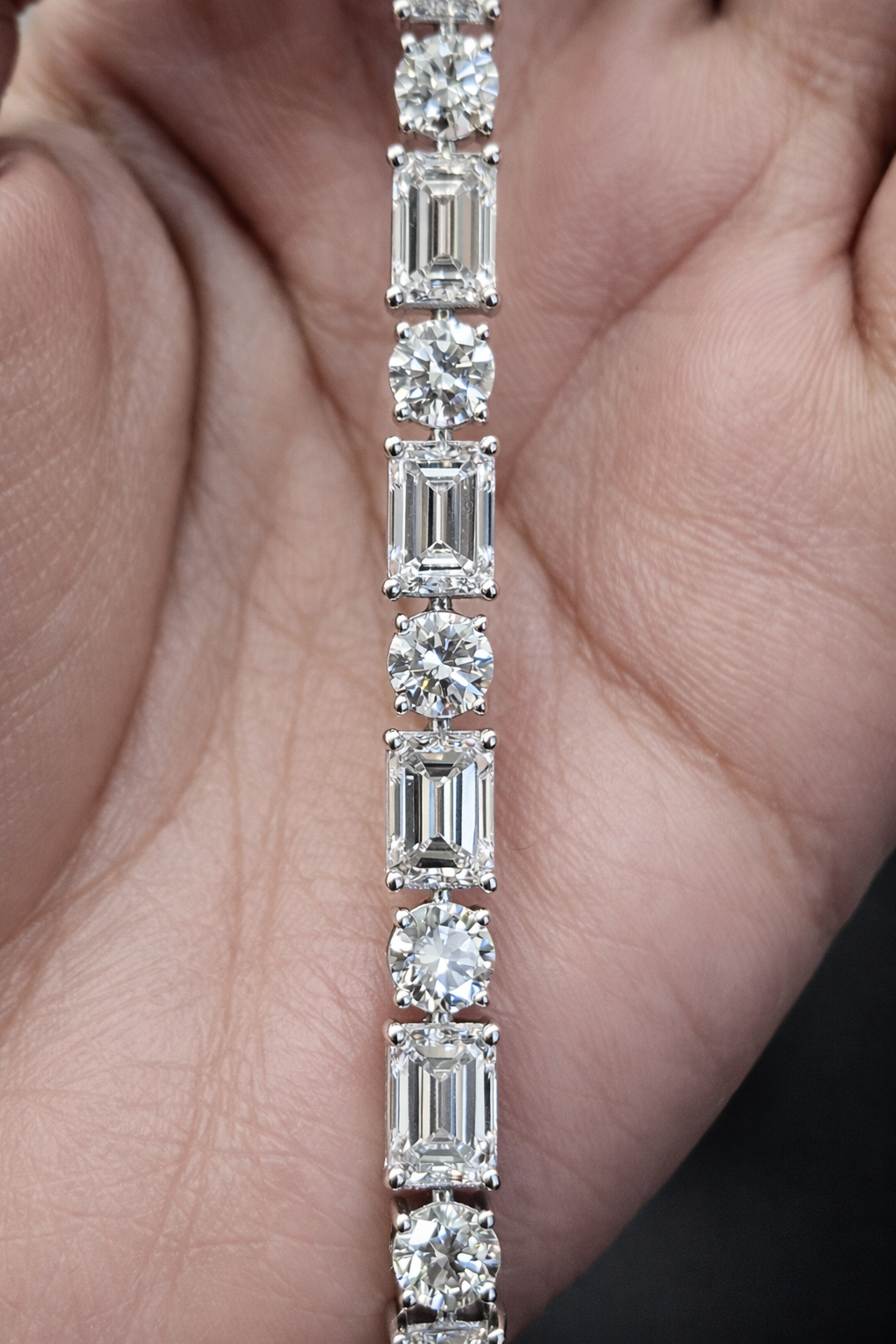 17.94ct Emerald & Round White Gold 7" Lab Diamond Bracelet