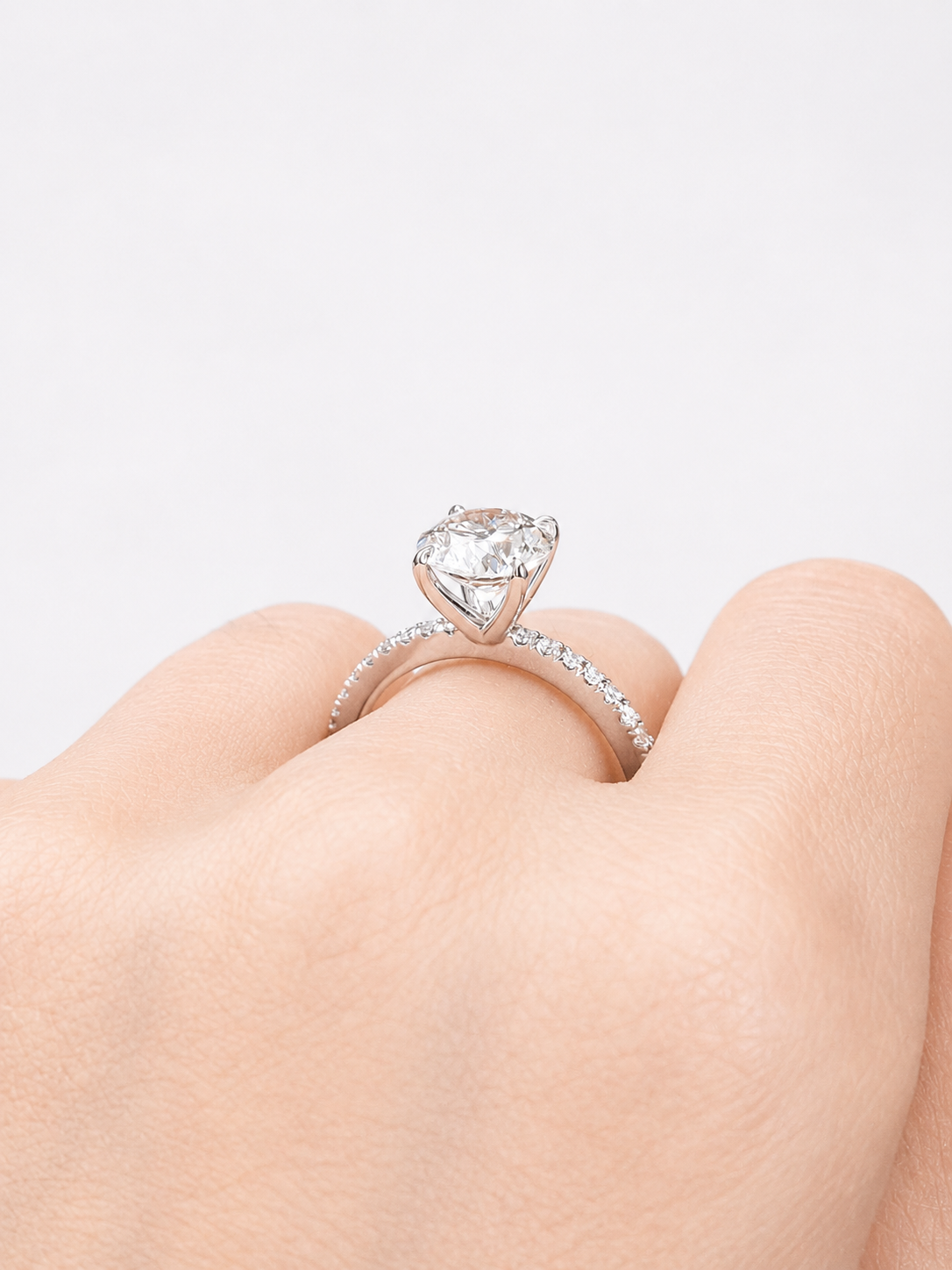 IGI 1.70ct Round White Gold Lab Diamond Ring