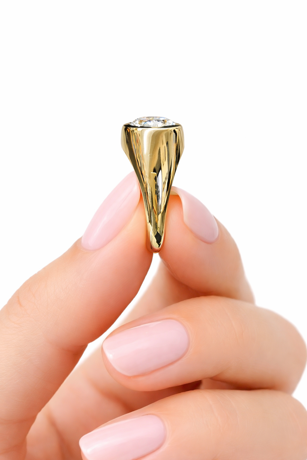 2.51cttw Oval Bezel Ring in Yellow Gold