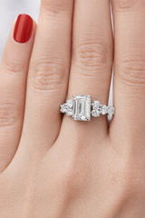 4.48CTTW EMERALD & ROUND LAB DIAMOND RING