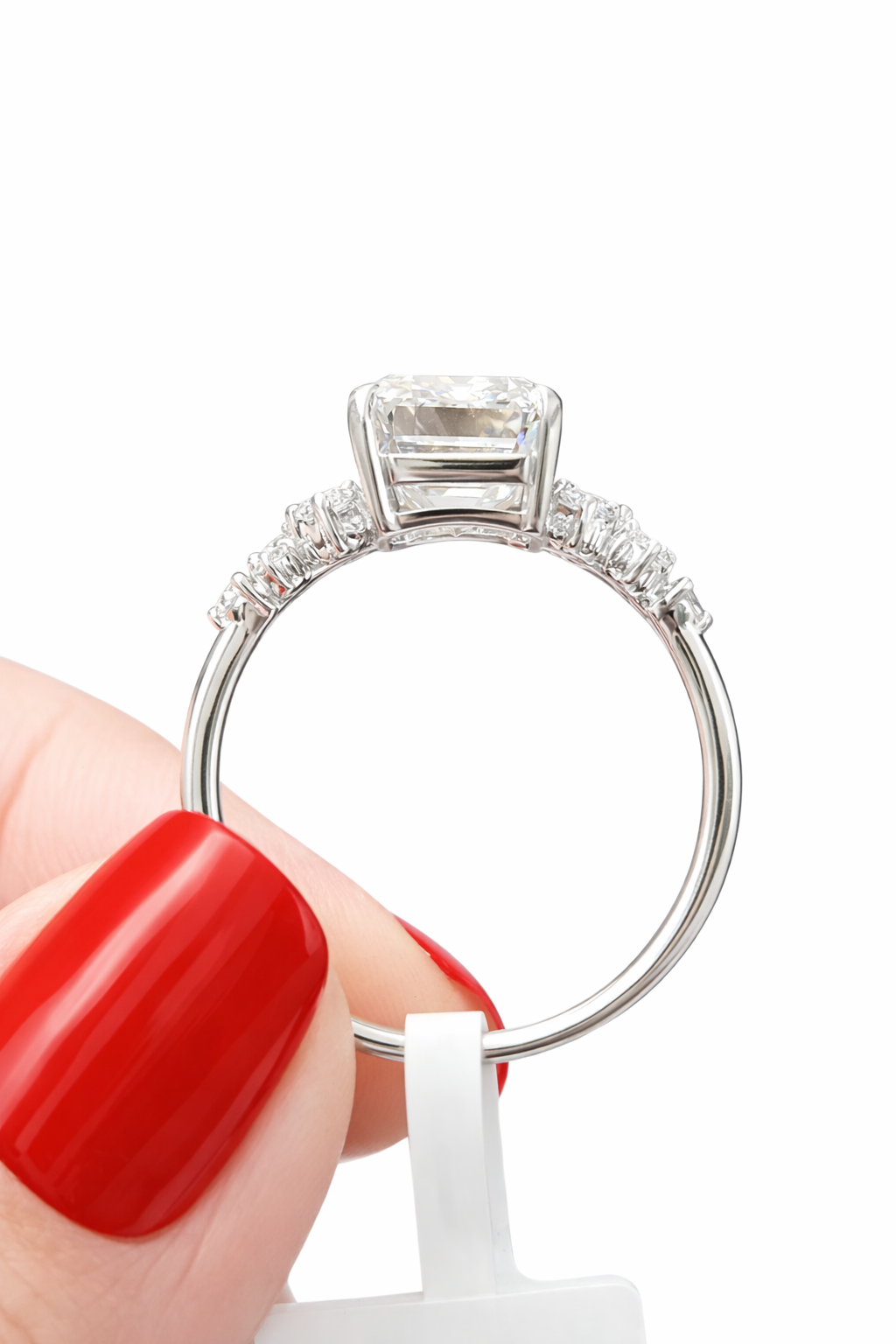 3.21CTTW EMERALD & ROUND LAB DIAMOND RING