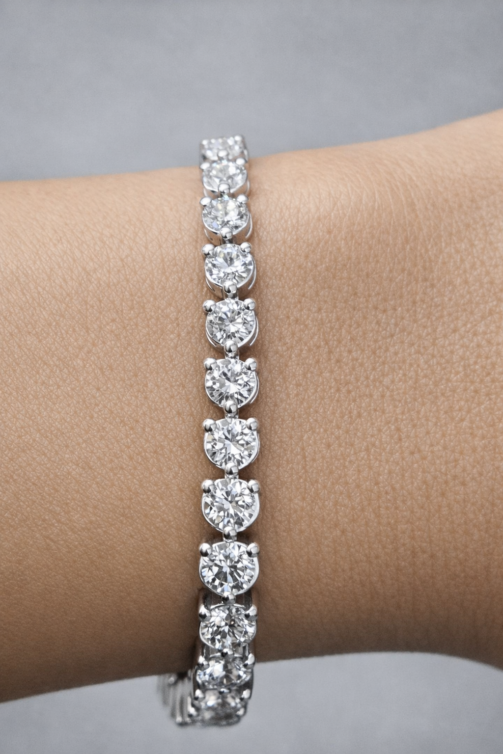 5.52cttw White Gold 3 Prongs Lab Diamond 7" Tennis Bracelet