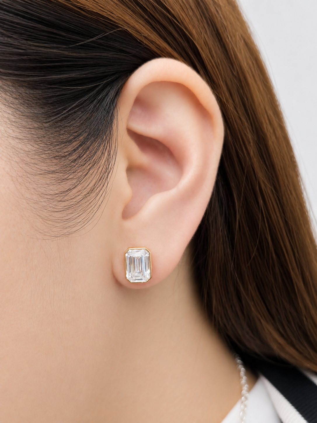 IGI 2.54ct + 2.54ct Emerald Cut Bezel Stud in Yellow Gold