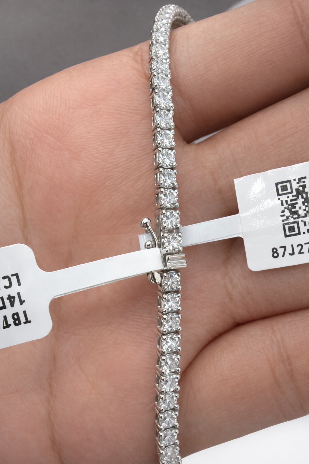 IGI Certified 10.11ct Lab Diamond 17" Tennis Necklace In White Gold