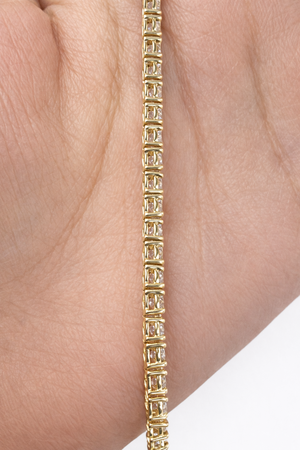 IGI Certified 14.39ct lab Diamond 17" Tennis Necklace in Yellow Gold