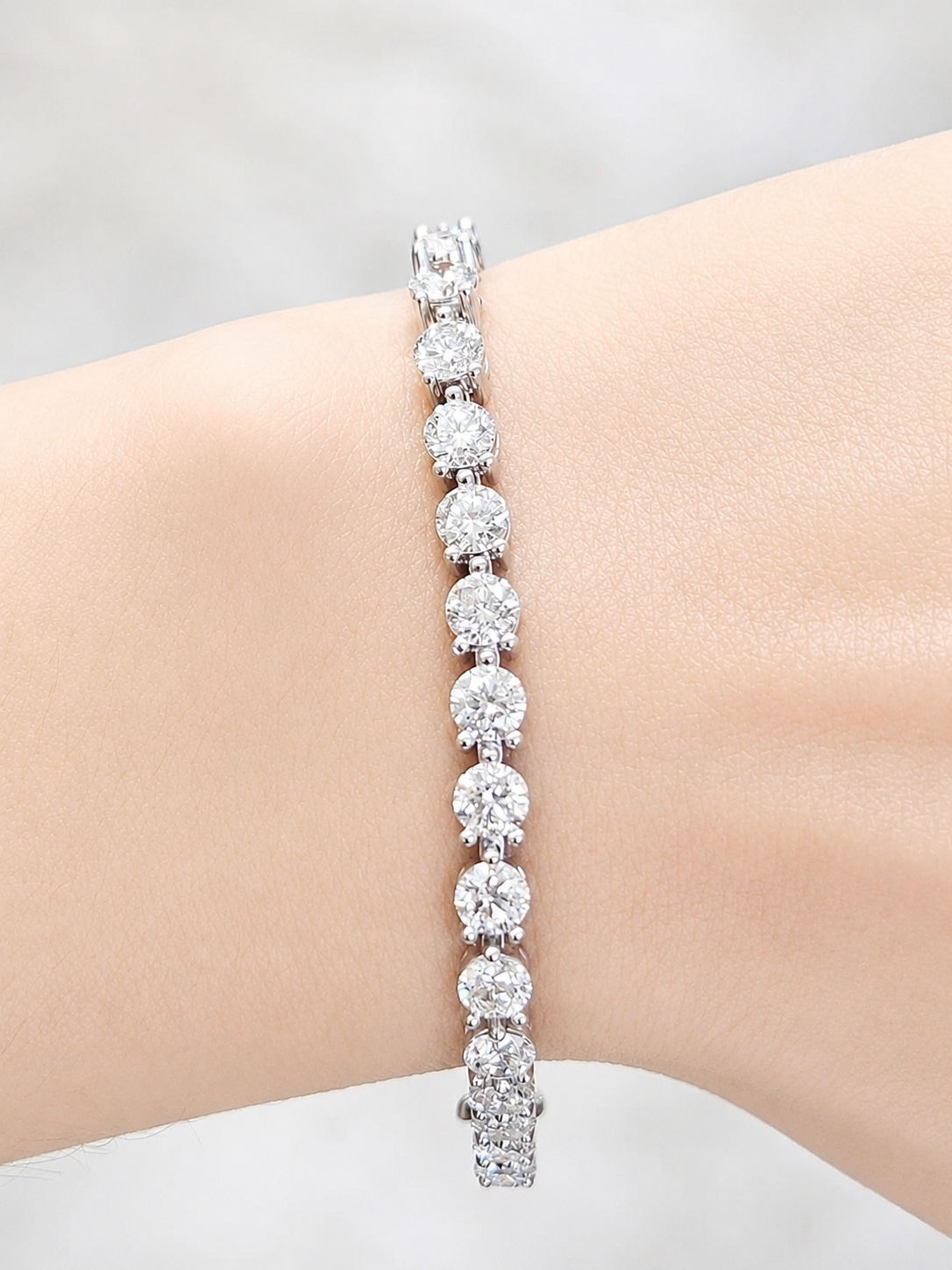 8.55cttw White Gold "Stronger Link" 3 Prong Lab Diamond 7" Tennis Bracelet