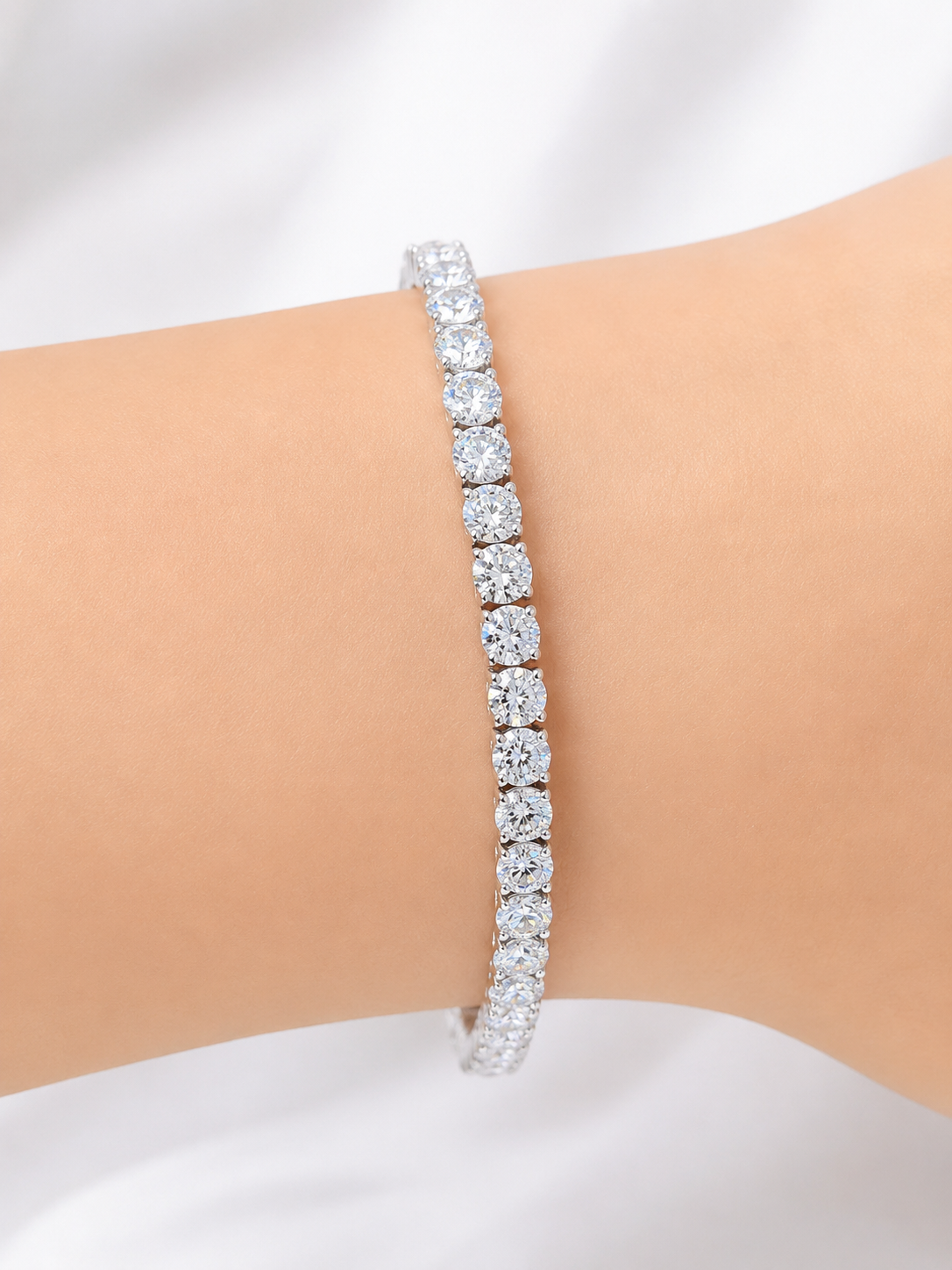 IGI 9.53cttw White Gold Lab Diamond 7" Tennis Bracelet