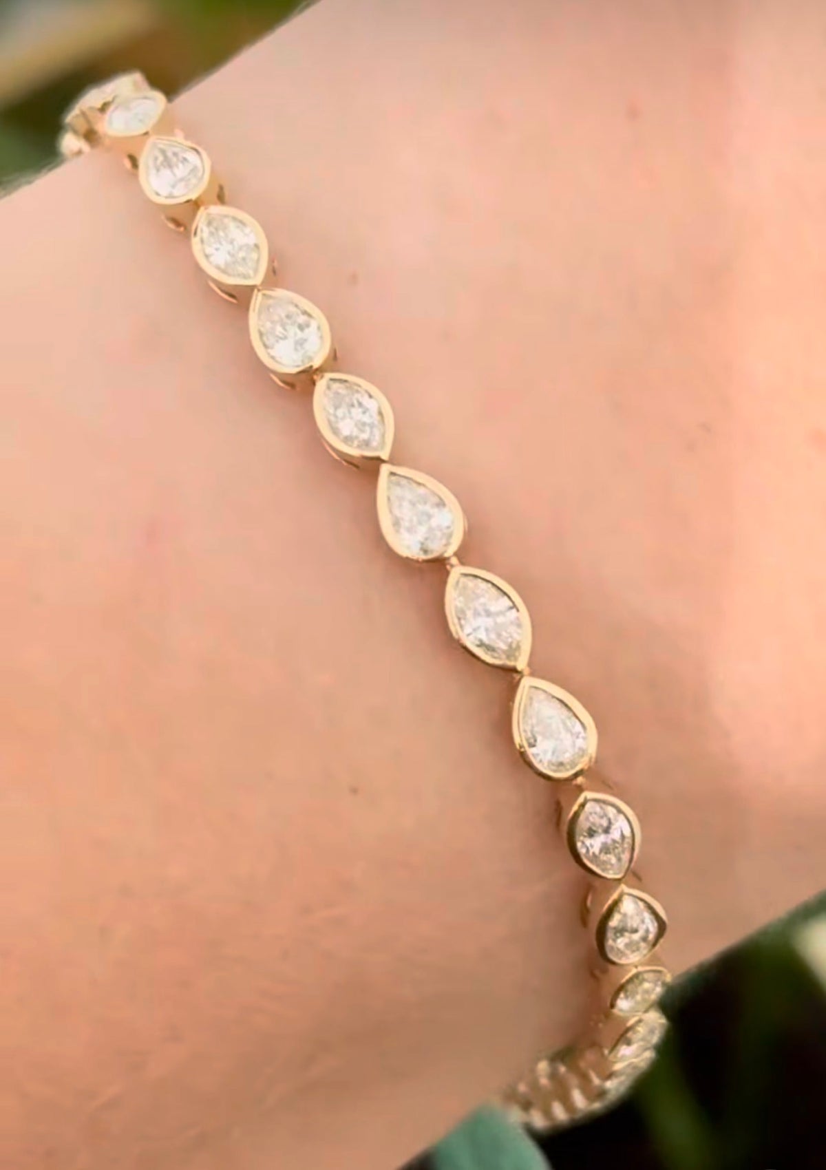 Yellow gold bezel set 3.88ct marquise and pear shape natural diamond bracelet