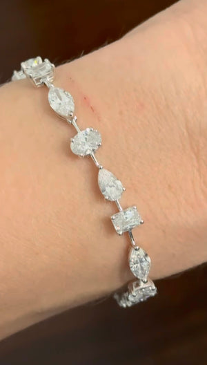 11.76 ct White gold mixed shape bracelet