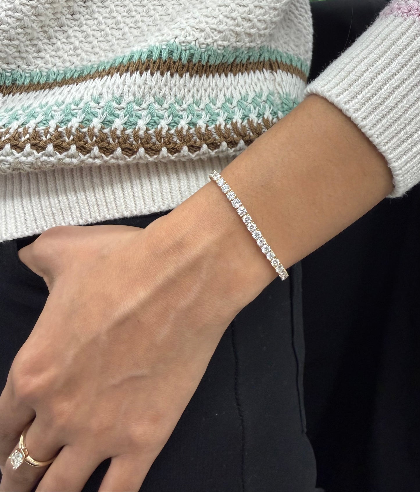 6 cttw Lab 7 inches Yellow Tennis Bracelet