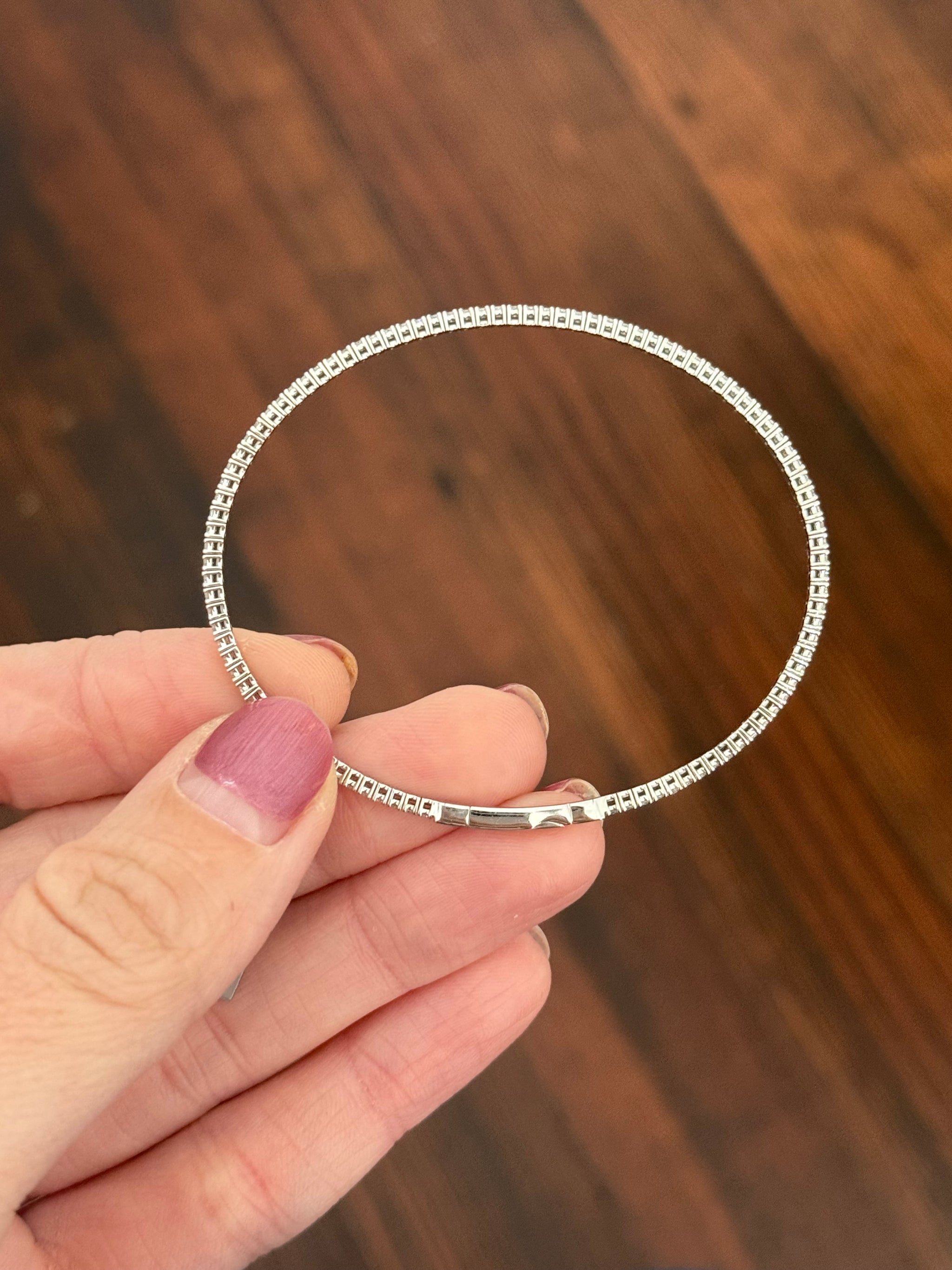 White gold 1.47ct lab diamond flex bracelet