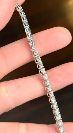 7.81 ct Blue and White Lab Diamond Tennis bracelet