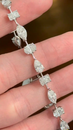 11.76 ct White gold mixed shape bracelet