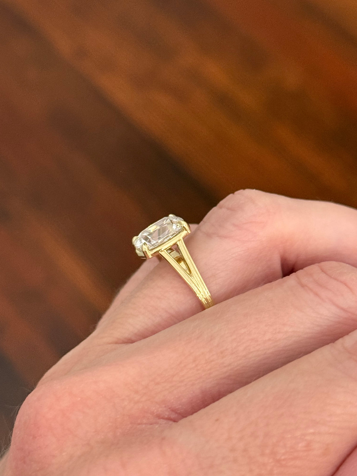 Yellow gold IGI certified 3.11ct antique cushion cut lab diamond ring