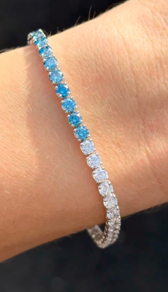 7.81 ct Blue and White Lab Diamond Tennis bracelet