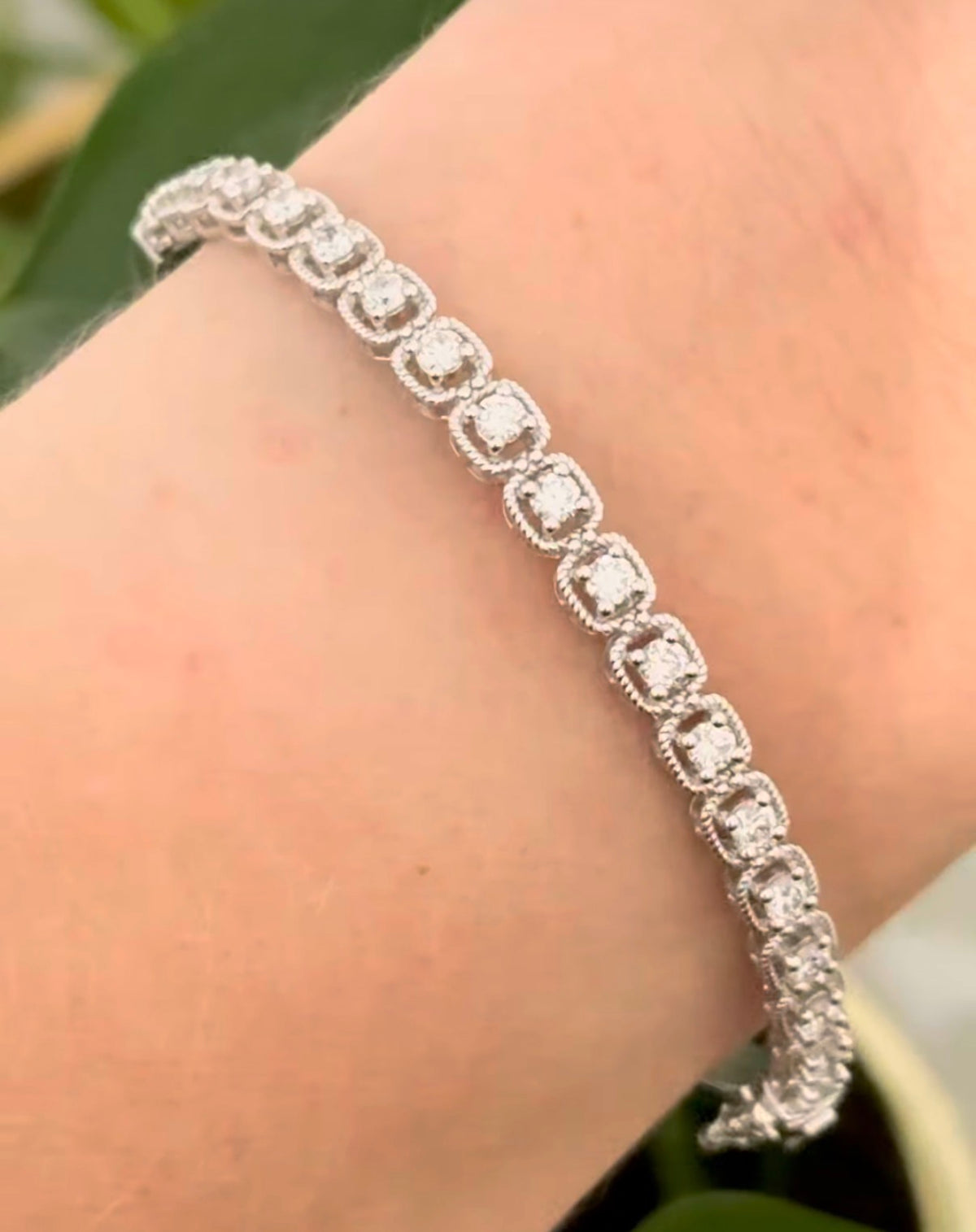 White gold 1.24ct lab diamond bracelet
