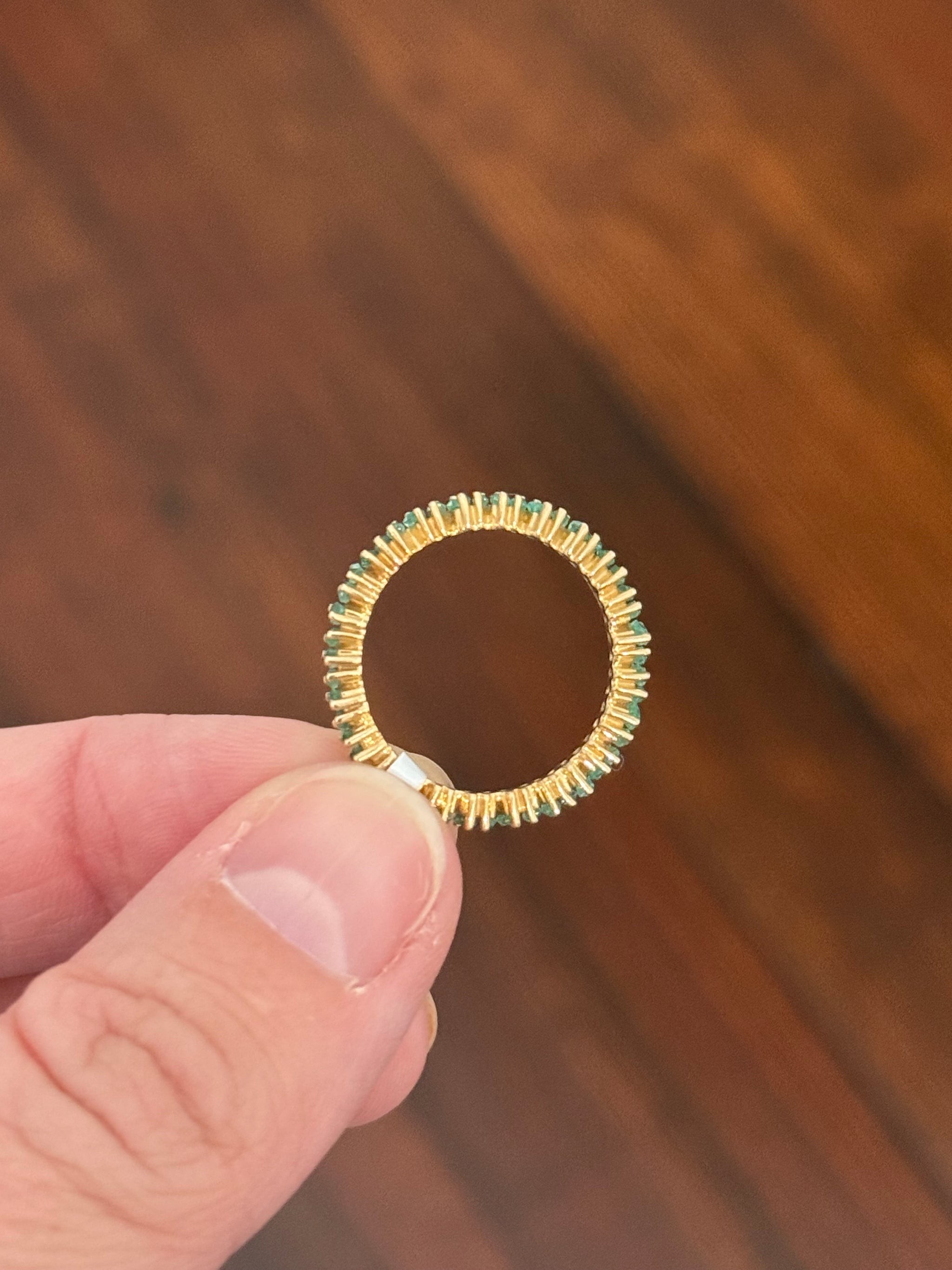 Size 7 yellow gold 1.22ct baguette emerald eternity band
