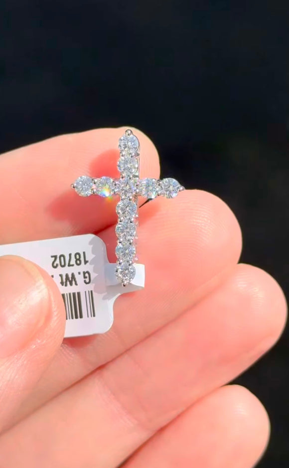 0.89 ct Lab Diamond Cross Pendant