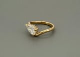 IGI-Certified 1 CT Pear Curve Lab-Grown Diamond Ring