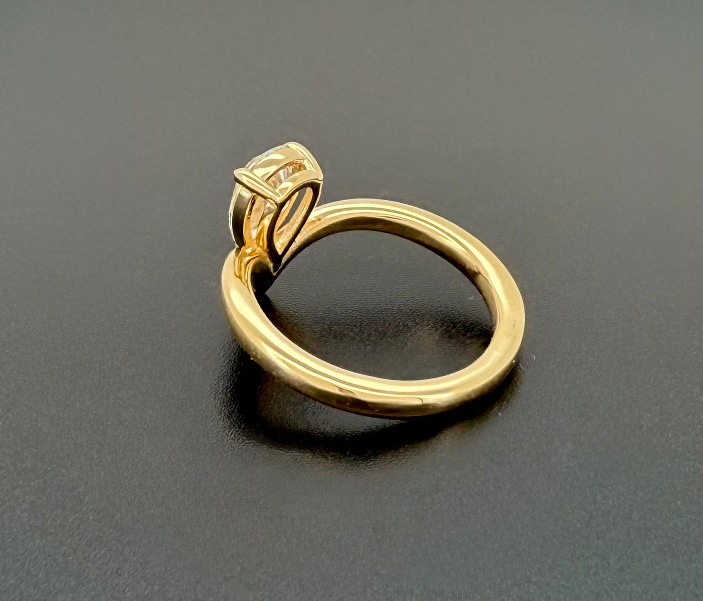 IGI-Certified 1 CT Pear V-shaped Lab-Grown Diamond Ring