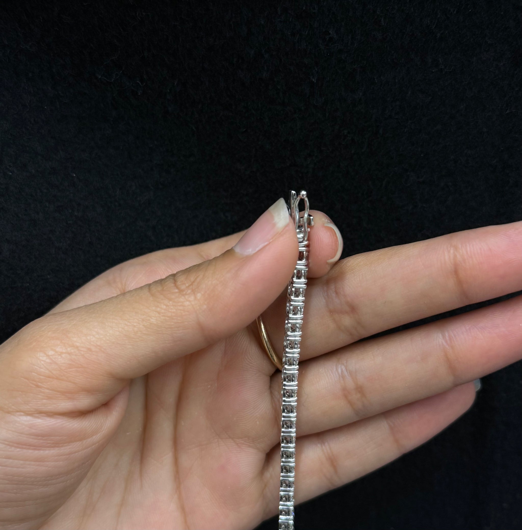 6.04 cttw Lab 6 inches White Gold Tennis Bracelet