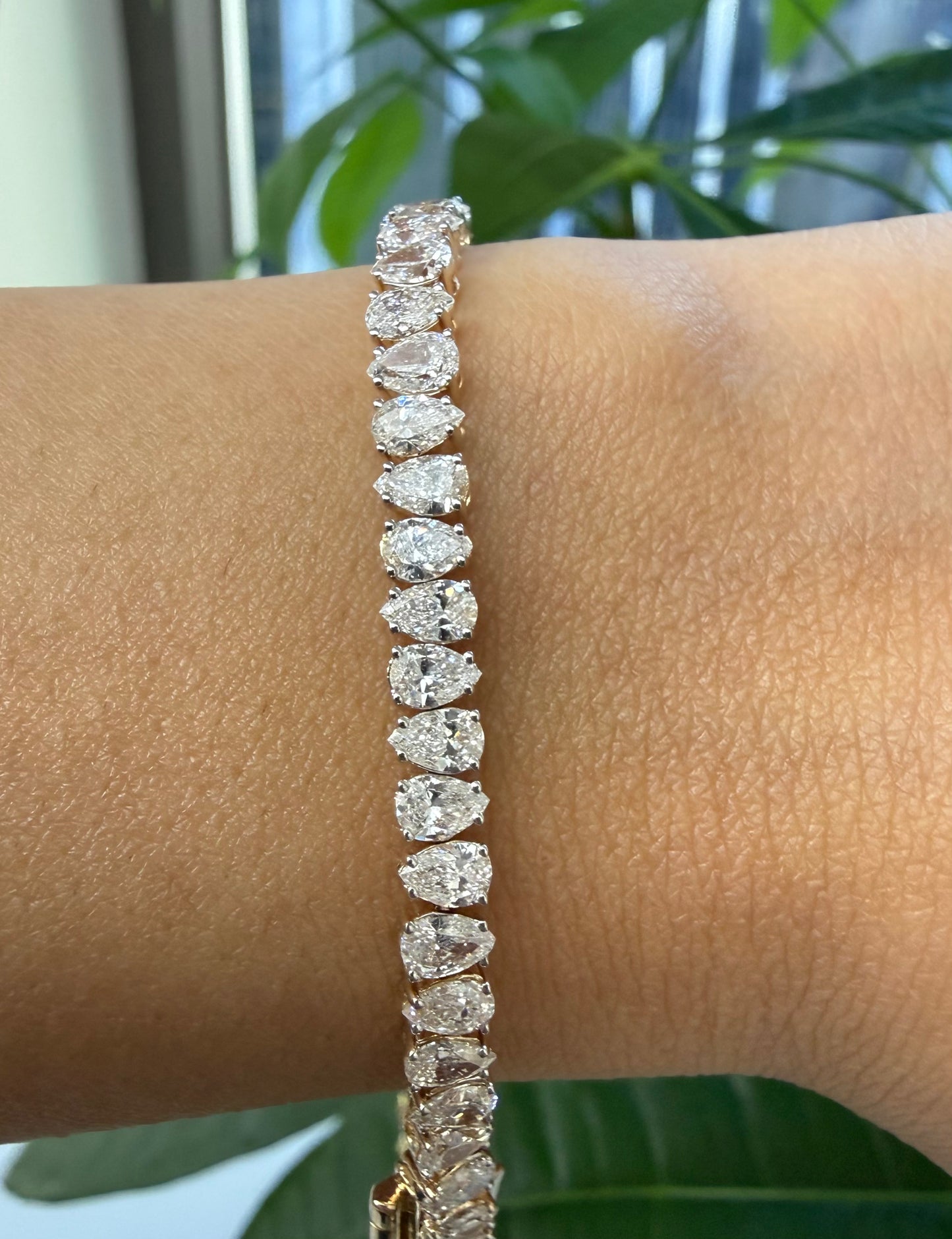 7.19CT Pear Lab Diamonds Tennis Bracelet