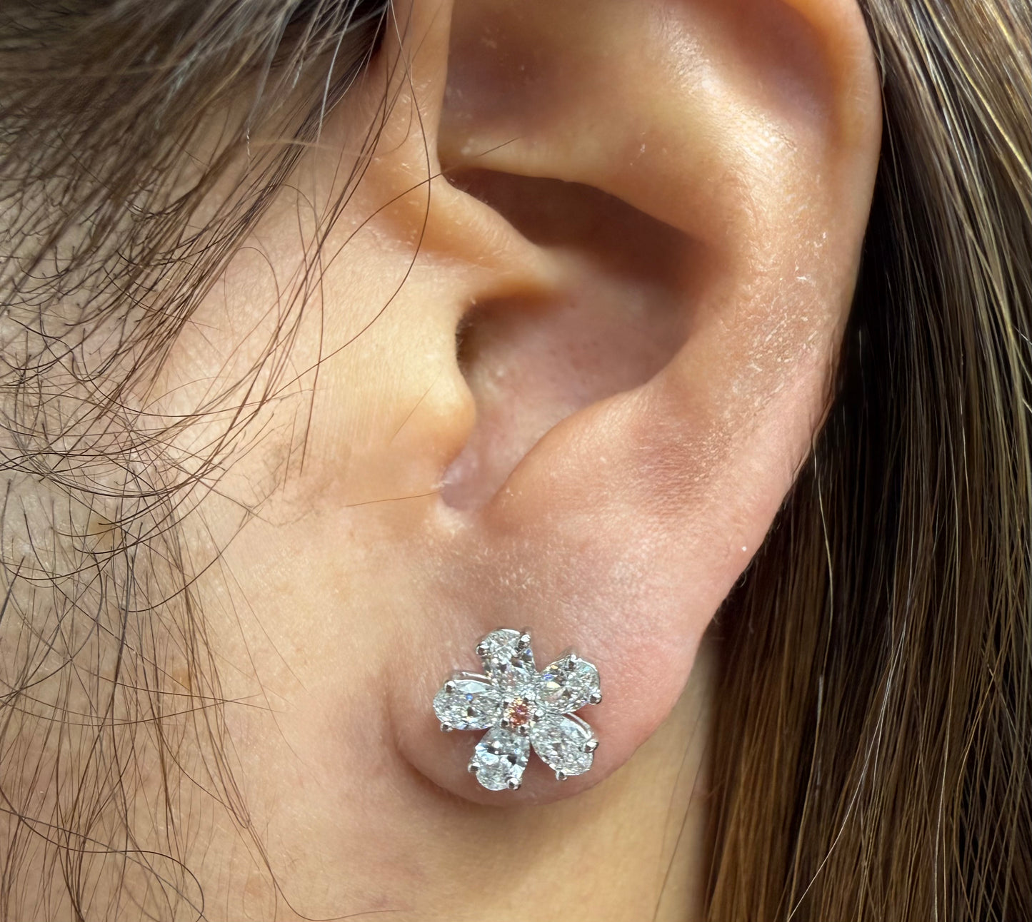 14KT White Gold Flower Earring