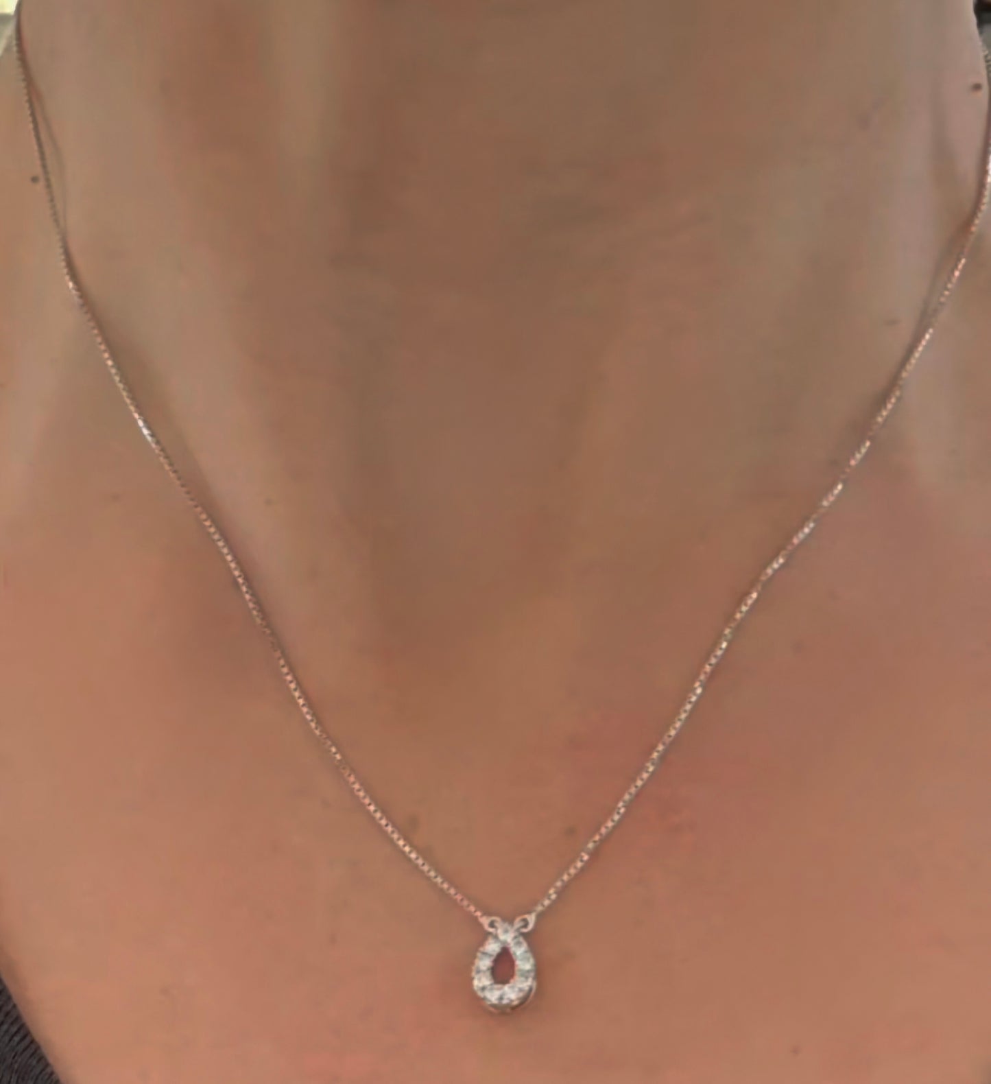 White Gold Necklace with Round Lab Diamond in Pear Shape