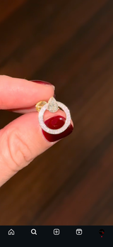 Yellow Gold Pear & Round Diamond Earring