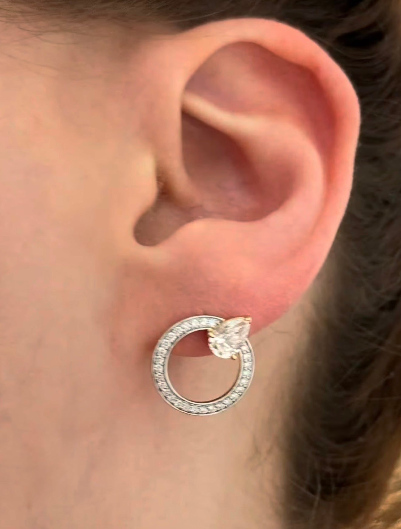 Yellow Gold Pear & Round Diamond Earring