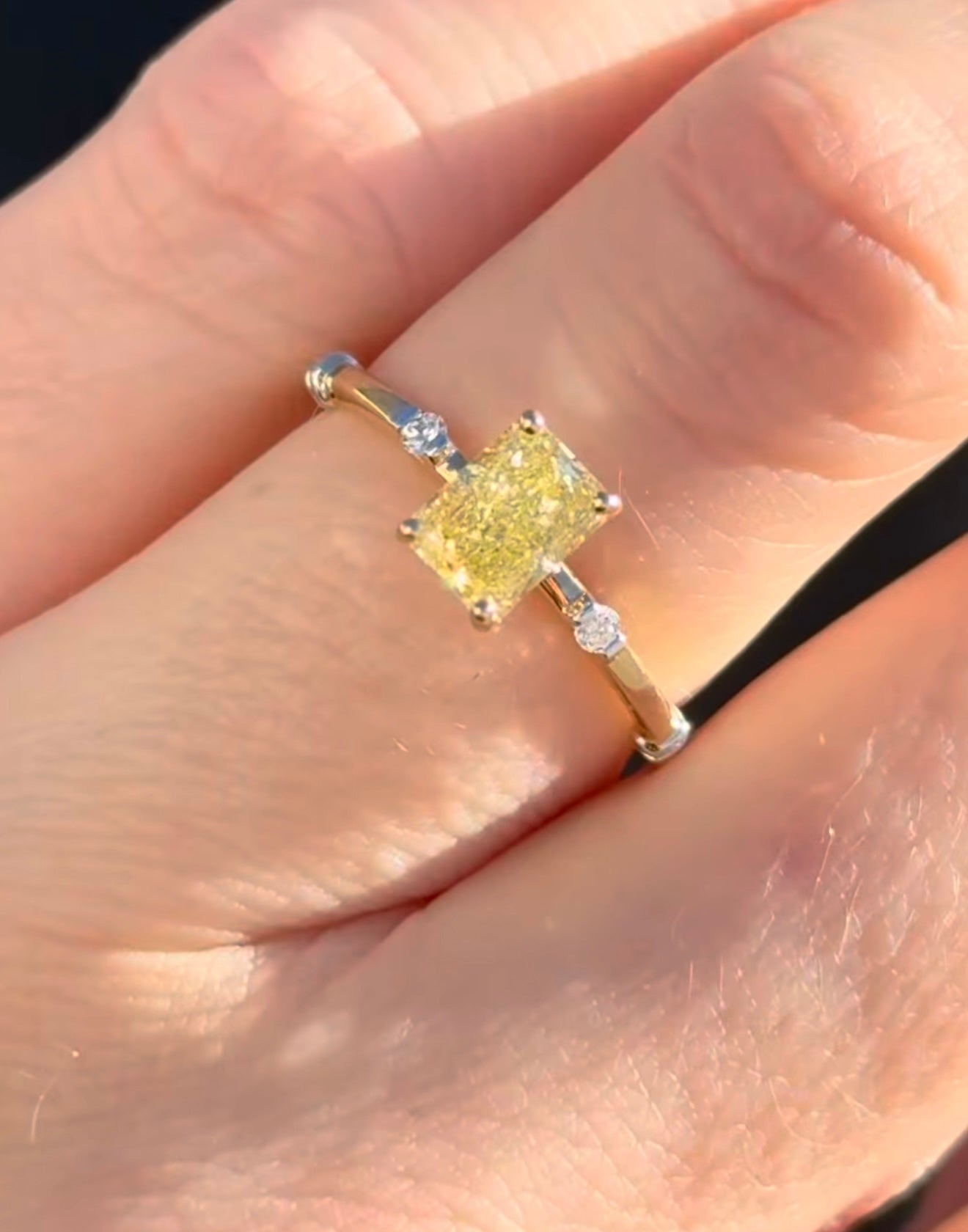 Yellow Gold With Yellow Radiant Lab Diamond Ring