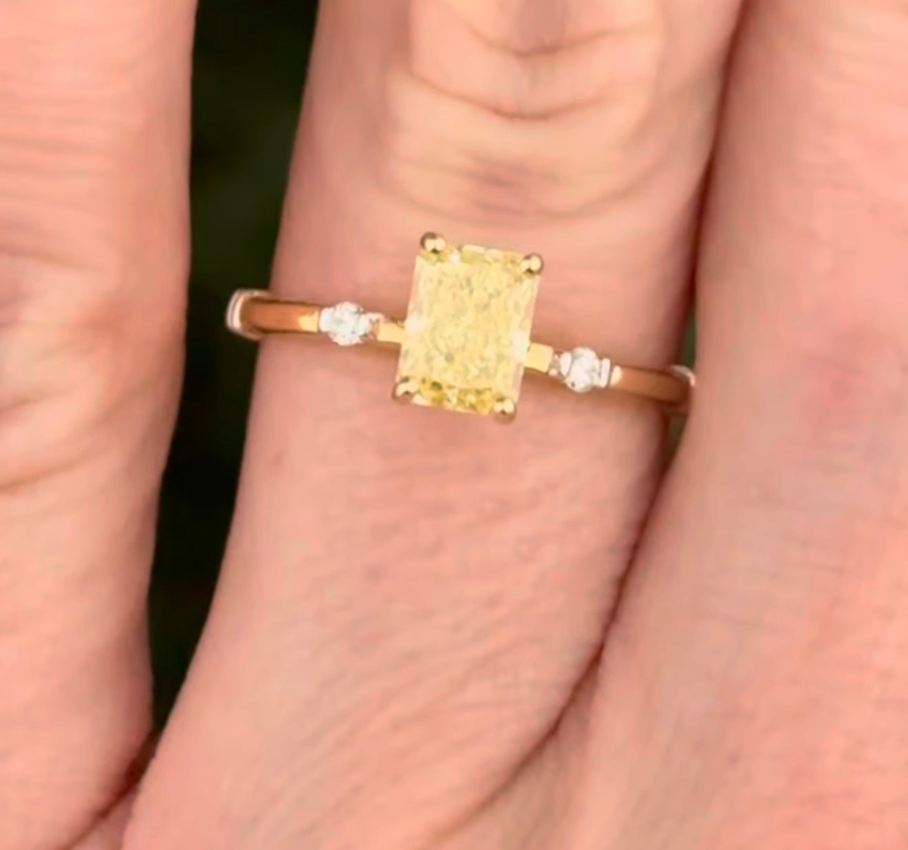 Yellow Gold With Yellow Radiant Lab Diamond Ring