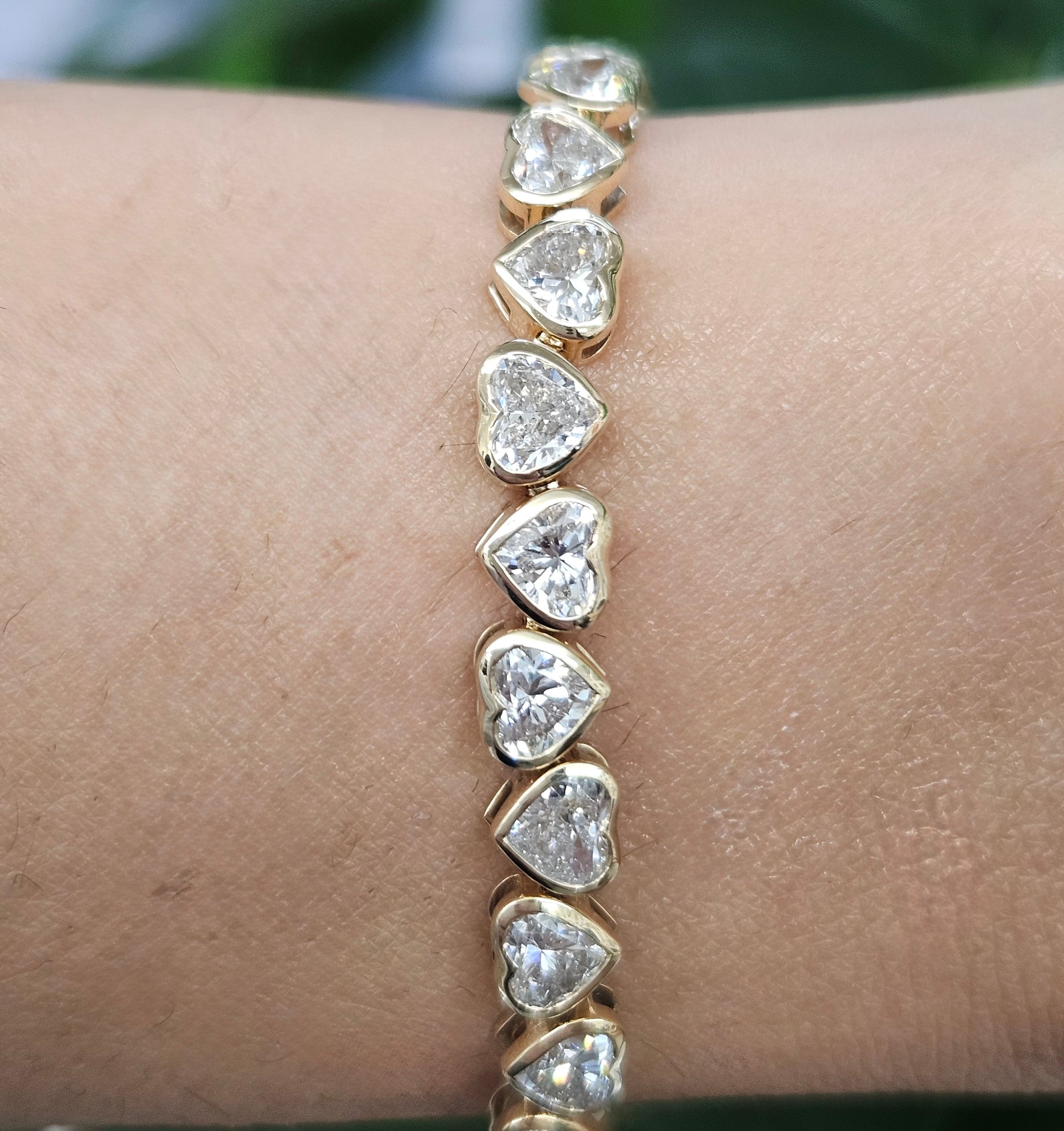 14KT Heart Shaped Bezel Set 7" Lab Diamond Bracelet
