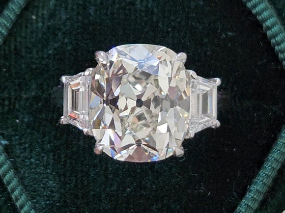 Preloved: 8.03ct HVS1 Old Mine Cut Platinum 3 stone ring Lab Diamond