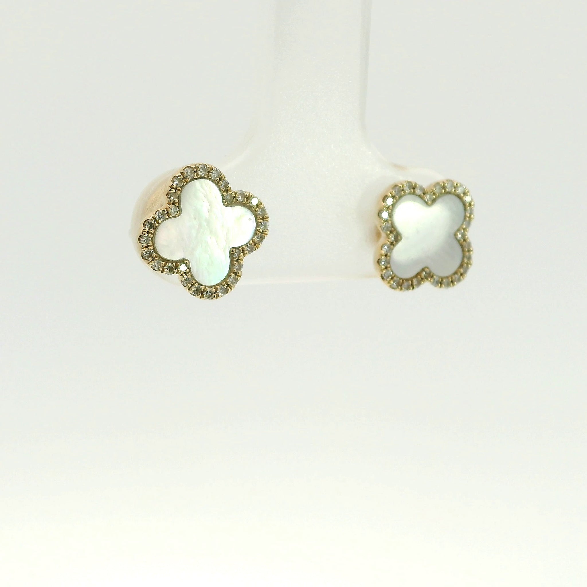 Clover Studs 14K