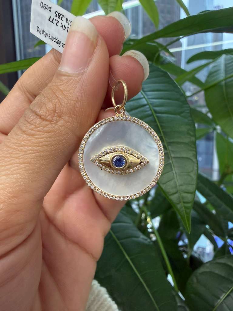 14KT Yellow Gold Blue Sapphire Pendant
