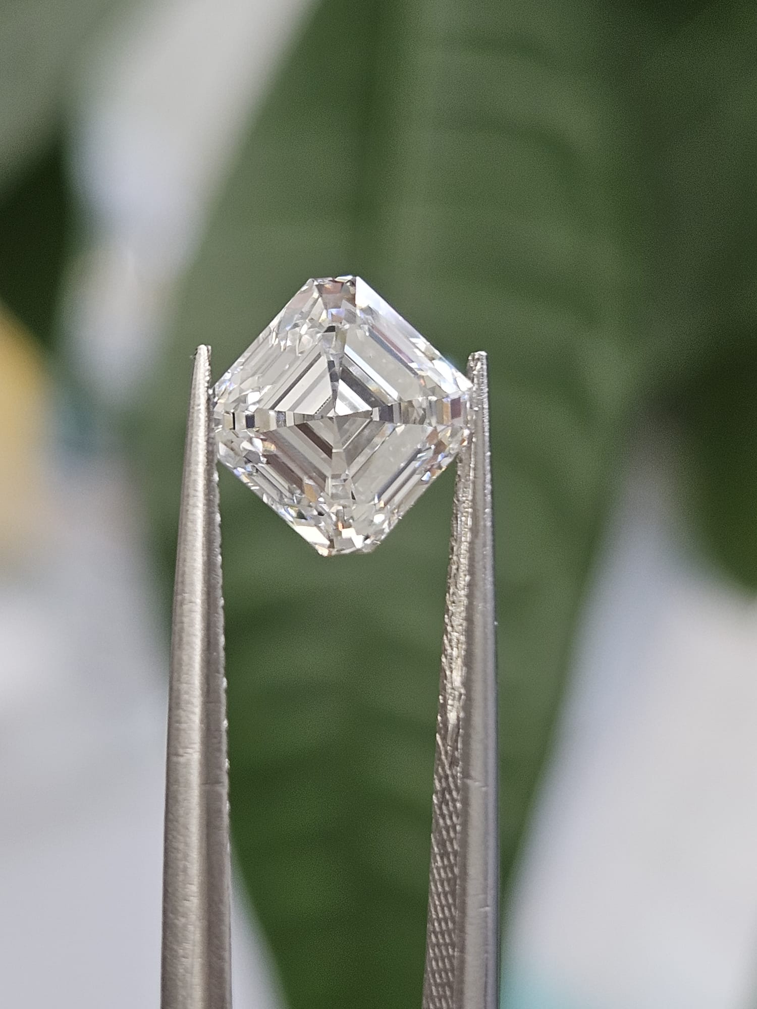 IGI 1.58CT ASSCHER F VS1