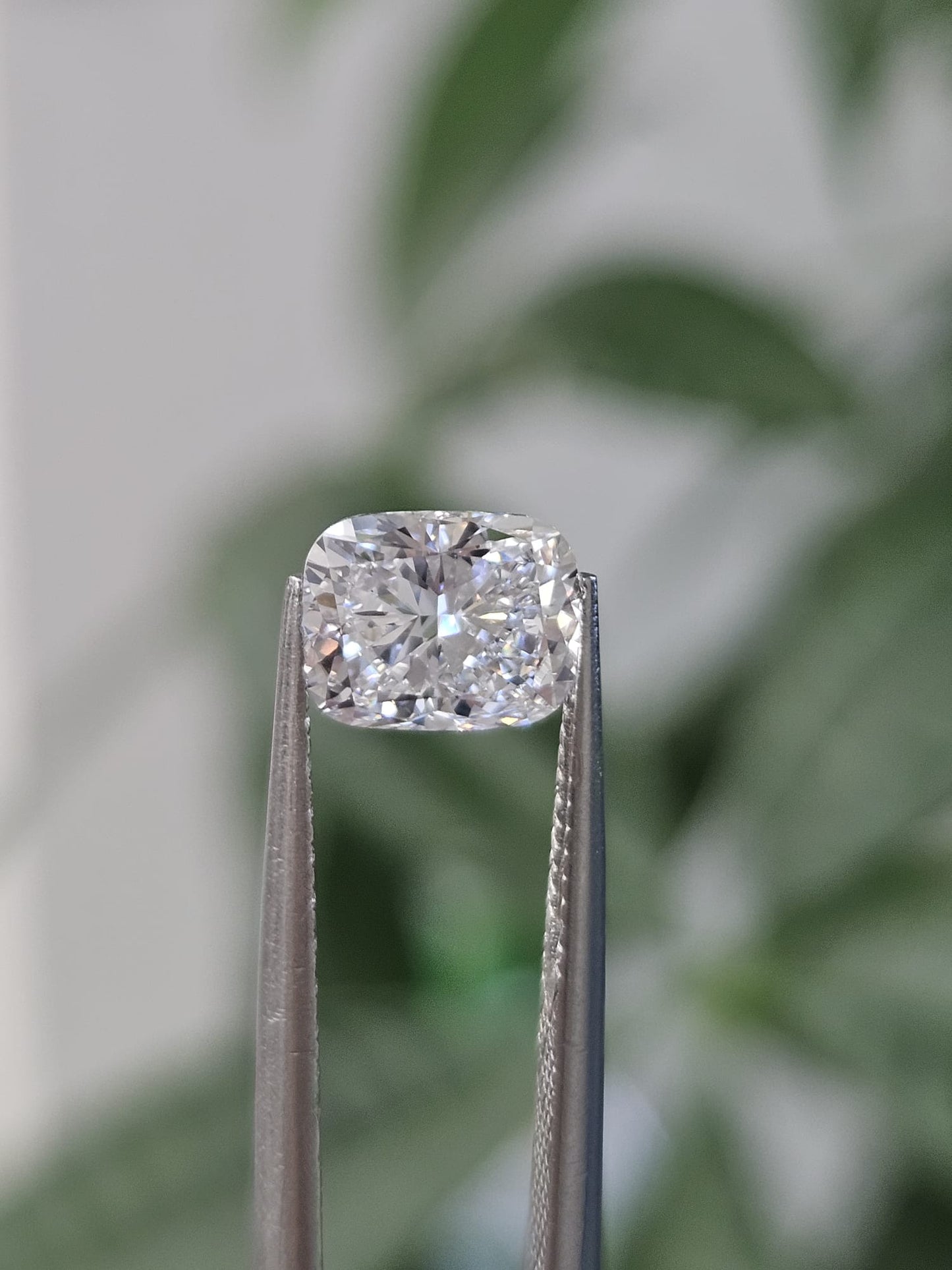 IGI 1.06CT CUSHION D VS1