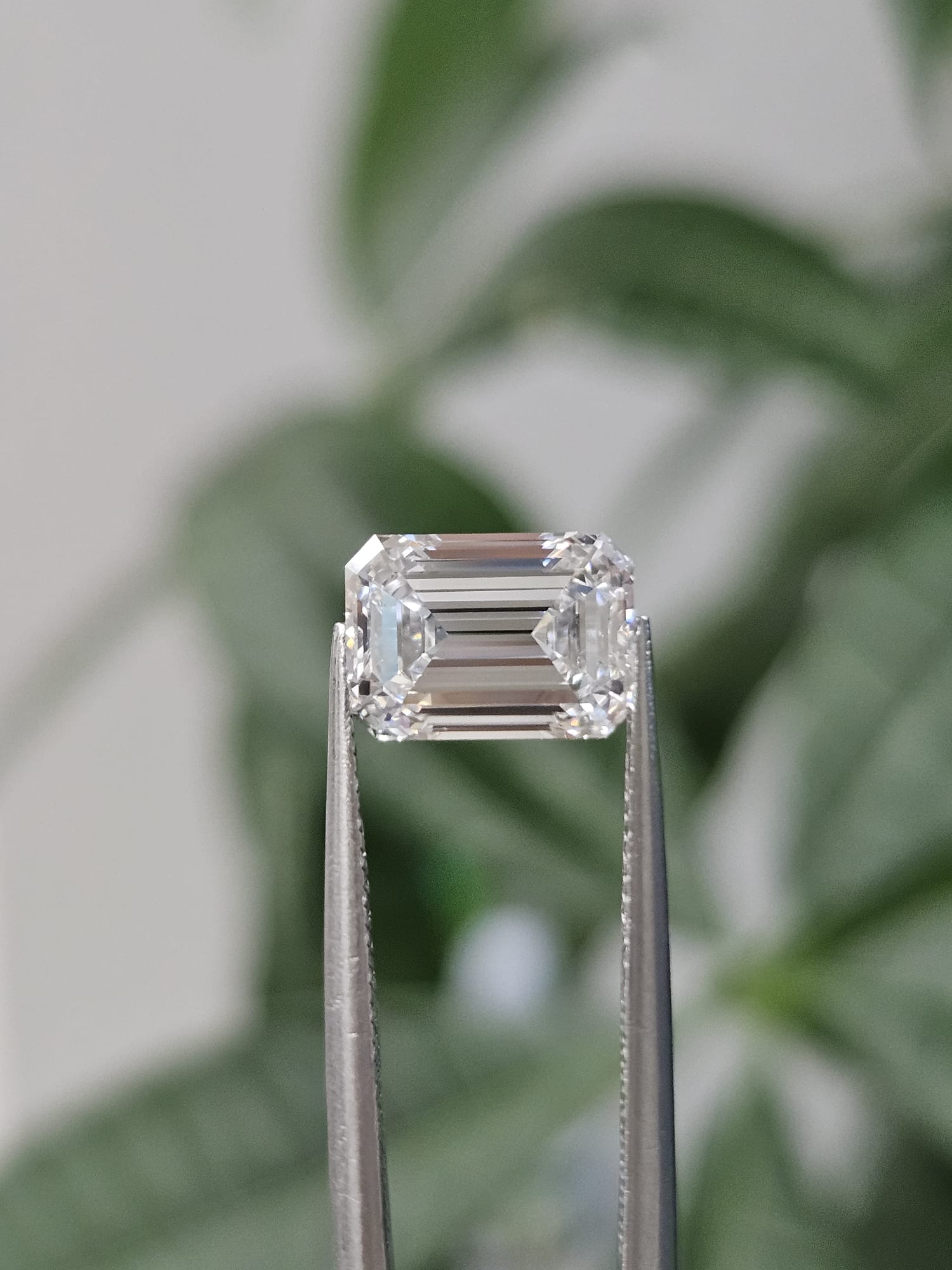 2.08CT EMERALD E VS1