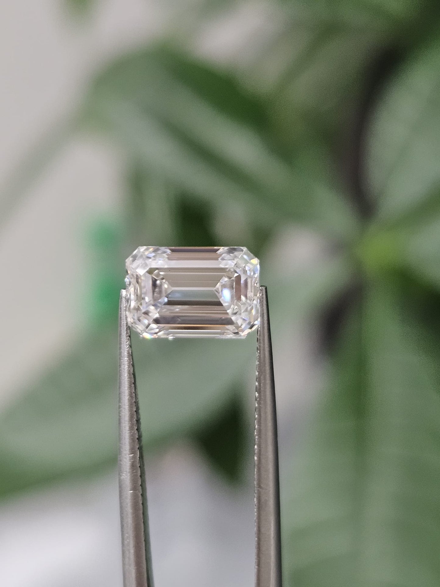 IGI 1.58CT EMERALD E VS1