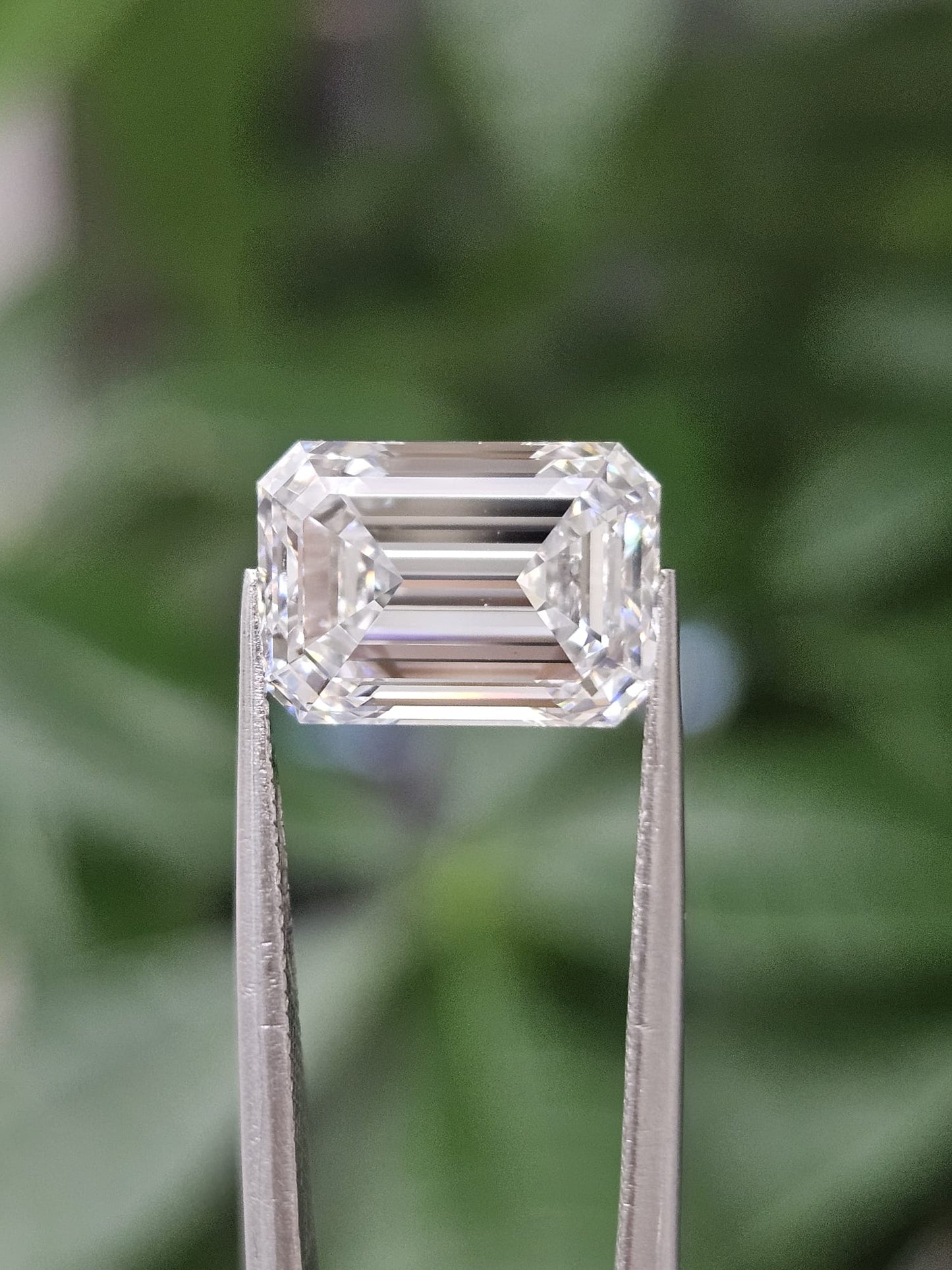 IGI 4.03CT EMERALD D VS1
