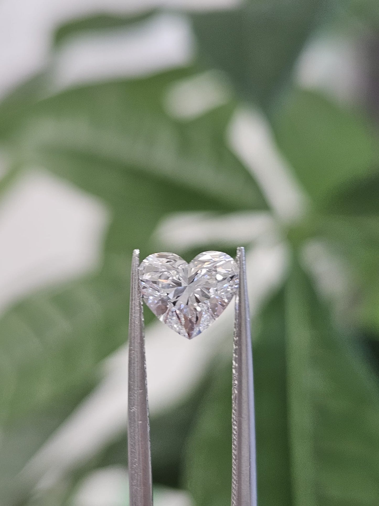 IGI 1.06CT HEART D VS1