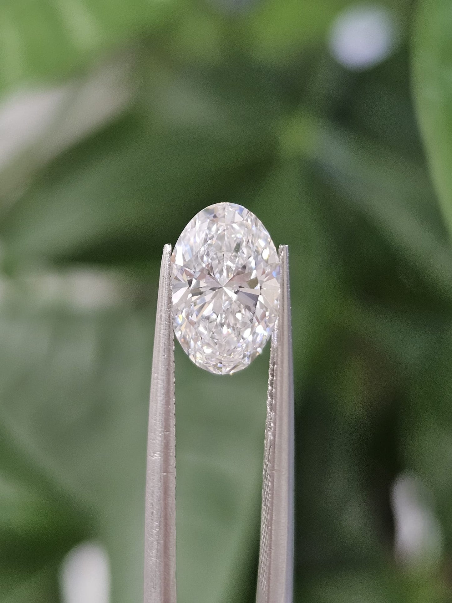 IGI 1.27CT OVAL D VS1
