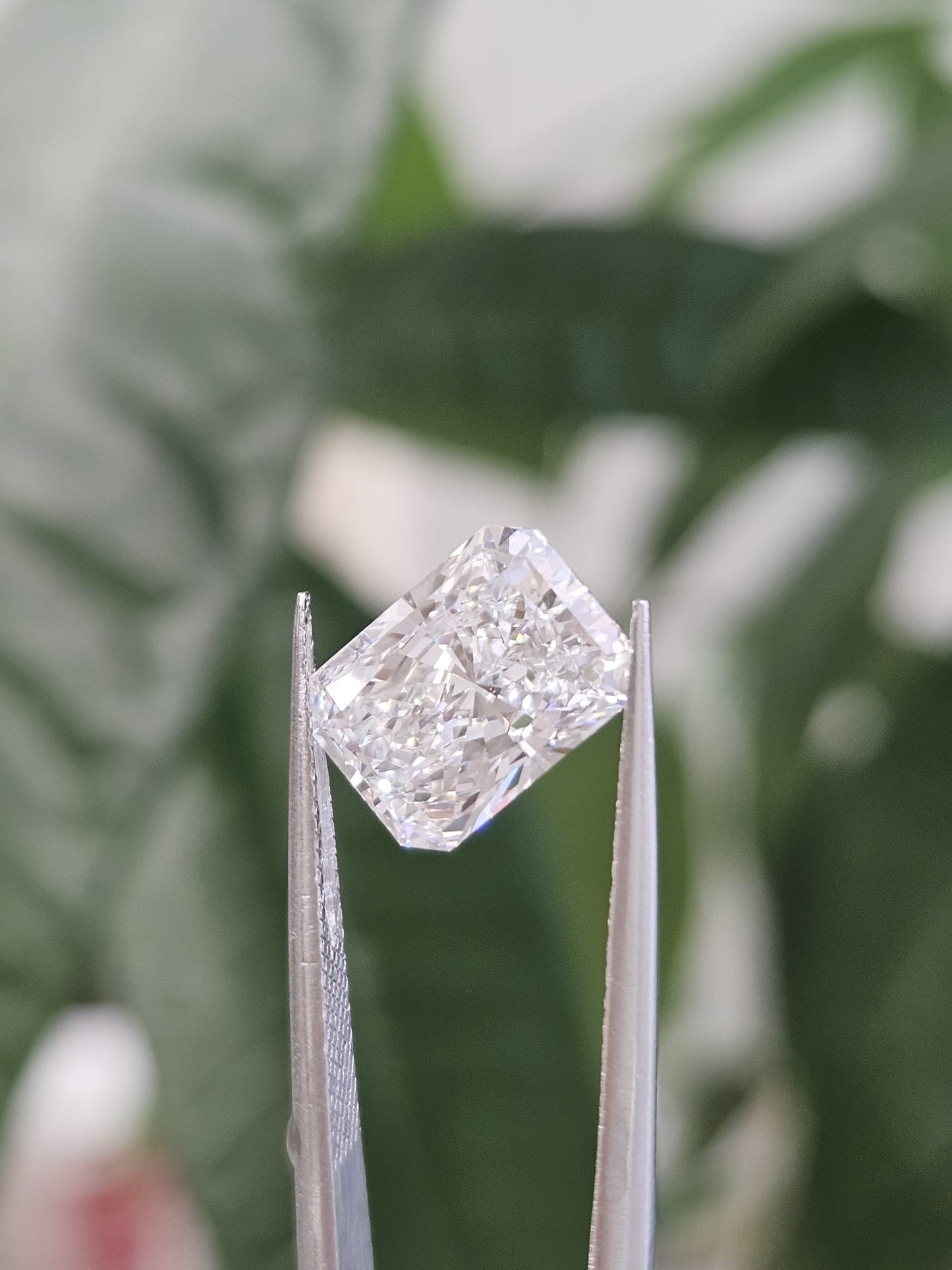 IGI 3.07CT RADIANT E VS2